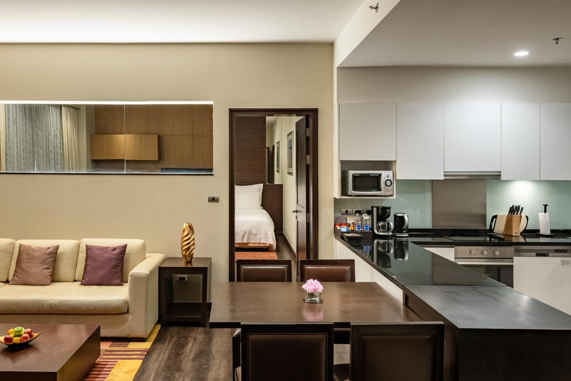 Marriott Executive Apartments - Sukhumvit Park, Bangkok Exterior photo